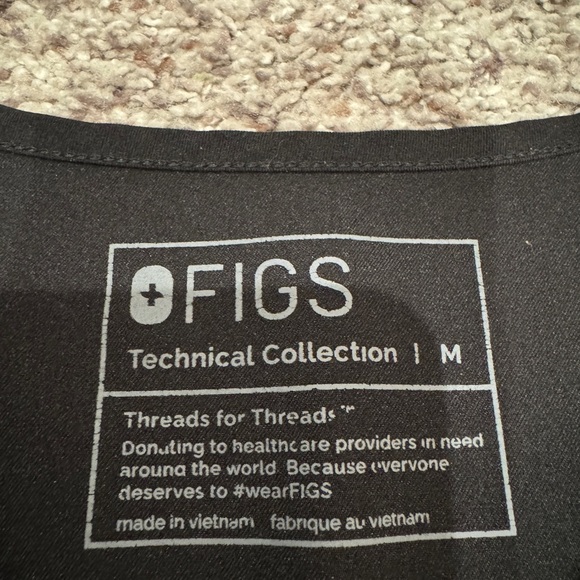 Figs Scrub Top - Picture 3 of 3